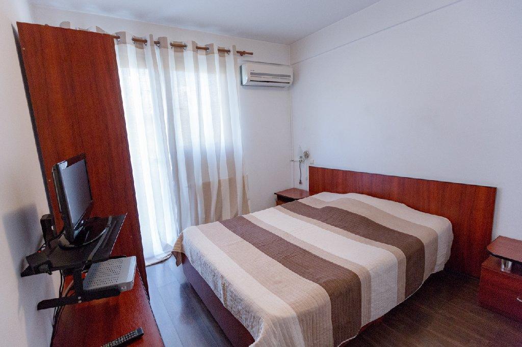 Shamrock Inn Iasi Extérieur photo